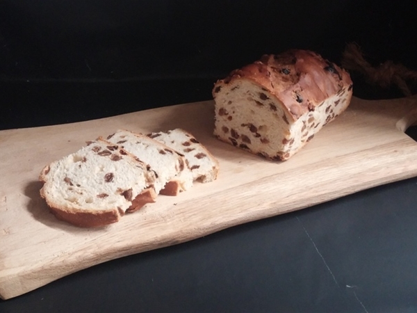 Rozijnen brood